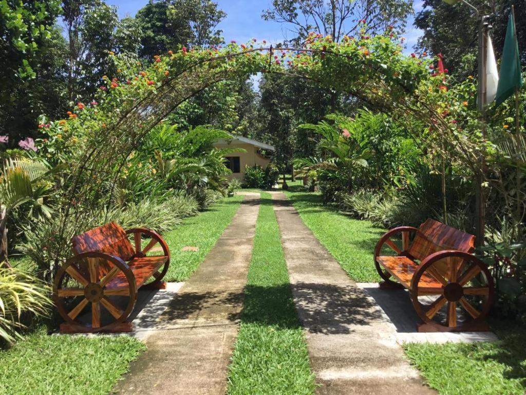 Camiguin Lanzones Resort Mambajao Extérieur photo